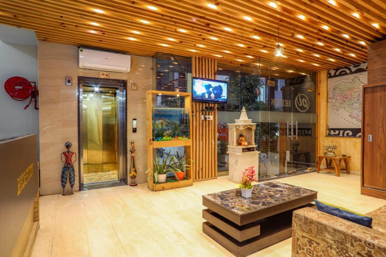 Vinsober Pride Inn Rishikesh Bagian luar foto